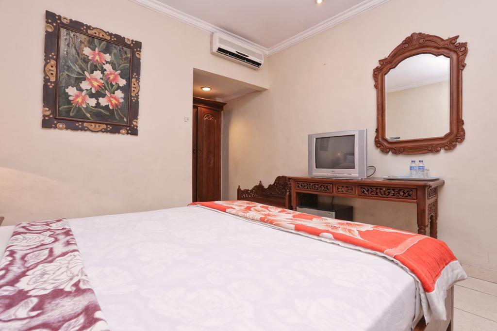 Reddoorz @ Legian Street Hotel Kuta Lombok Buitenkant foto